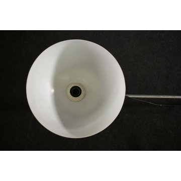 LAMPADA APPLIQUE A BRACCIO VINTAGE METALLO CROMATO PARALUME PLASTICA OPALINO '70