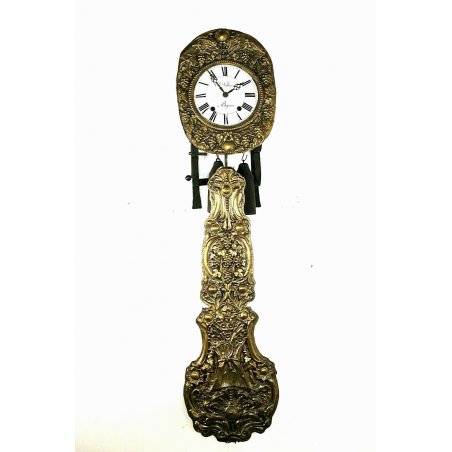 ANTICO OROLOGIO PENDOLO MORBIER COMTOISE OTTONE DECORO SBALZATO FERRO '800