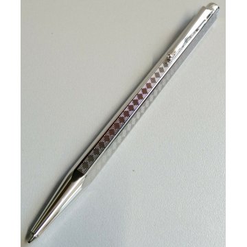 PENNA SFERA ESAGONALE Caran d'Ache CHEVRON illusione ottica BALLPOINT PEN BOX