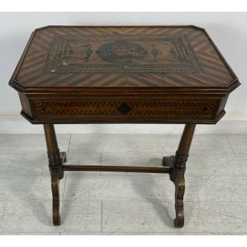 ANTICO TAVOLINO DA LAVORO INTARSIATO UN CASSETTO GAMBE TORNITE 1800 LEGNO NOCE