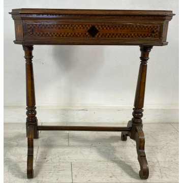 ANTICO TAVOLINO DA LAVORO INTARSIATO UN CASSETTO GAMBE TORNITE 1800 LEGNO NOCE
