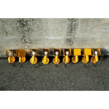 LOTTO N°9 SPOTLIGHT FARETTO PARETE METALLO GIALLO YELLOW  WALL LAMP APPLIQUE '70