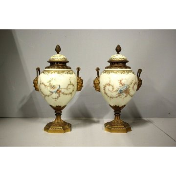 ANTICA COPPIA  VASI Sevres Limoges PORCELLANA BRONZO SCENA ROMANTICA DAME PUTTI 