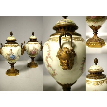 ANTICA COPPIA  VASI Sevres Limoges PORCELLANA BRONZO SCENA ROMANTICA DAME PUTTI 