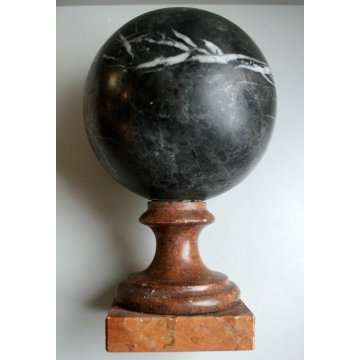  ANTICA COPPIA SCULTURA FERMALIBRO SFERA MARMO NERO DECORAZIONE BALAUSTRA SCALA 