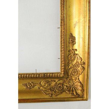 ANTICA CORNICE LEGNO SCOLPITA ORNATA GESSATA DORATA CORNUCOPIE ACANTO SCUDI '800