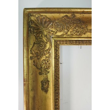 ANTICA CORNICE LEGNO SCOLPITA ORNATA GESSATA DORATA CORNUCOPIE ACANTO SCUDI '800