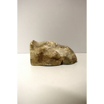 ANTICO FREGIO FRAMMENTO SCULTURA MARMO ZAMPA FERINA ARTIGLIATA PATINA FERMACARTE