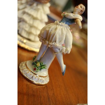 LOTTO n°3 SCULTURE L. Fabris PORCELLANA POLICROMA FIORAIA BALLERINA ROCAILLE 