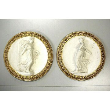 COPPIA MEDAGLIONE BASSORILIEVO GESSO TOSCANA FIGURA CLASSICA BIANCO ORO EPOCA