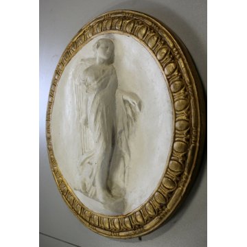 COPPIA MEDAGLIONE BASSORILIEVO GESSO TOSCANA FIGURA CLASSICA BIANCO ORO EPOCA