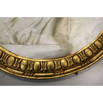 COPPIA MEDAGLIONE BASSORILIEVO GESSO TOSCANA FIGURA CLASSICA BIANCO ORO EPOCA