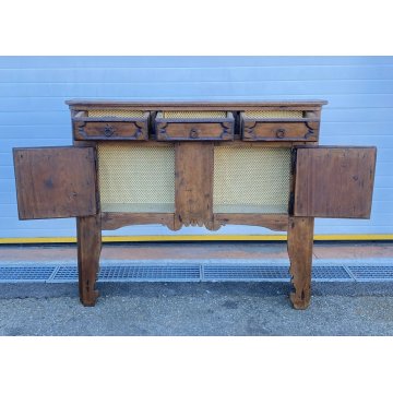 ANTICA CREDENZA RUSTICA DELLE VALLI PRIMISSIMI 1800 LEGNO LARICE GANCI PAIOLI 