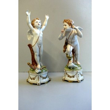 ANTICA COPPIA STATUINA PUTTI CHERUBINI AMORE ALATO ARCO FERETRA LANTERNINO '900
