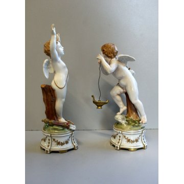 ANTICA COPPIA STATUINA PUTTI CHERUBINI AMORE ALATO ARCO FERETRA LANTERNINO '900