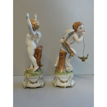 ANTICA COPPIA STATUINA PUTTI CHERUBINI AMORE ALATO ARCO FERETRA LANTERNINO '900