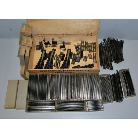 LOTTO Fleischmann h0 Profi binario SEMAFOTI SCAMBI 269 PEZZI PLASTICO BINARI OLD