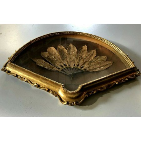 RARO ANTICO VENTAGLIO TECA STRUTTURA LEGNO RICAMO FOGLIE MAGNIOLIA OLD HAND FAN
