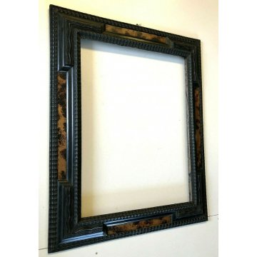 ANTICA GRANDE CORNICE GUILLOCHE' EBANIZZATA INSERTI TARTARUGA 69,5x85,5cm '800