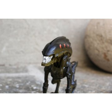ACTION FIGURES set 4 pz ALIEN VS PREDATOR MOVIE 1990s Personaggi COLLECTION TOYS