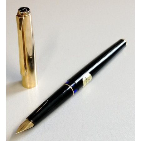VINTAGE Pelikan 30 Penna Stilografica NERO ORO 1970 GOLDEN FOUNTAIN PEN nib EF
