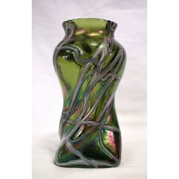 PICCOLO VASO Loez Boemia VETRO SOFFIATO IRIDESCENTE GLASS VASE 1890/1900 DESIGN
