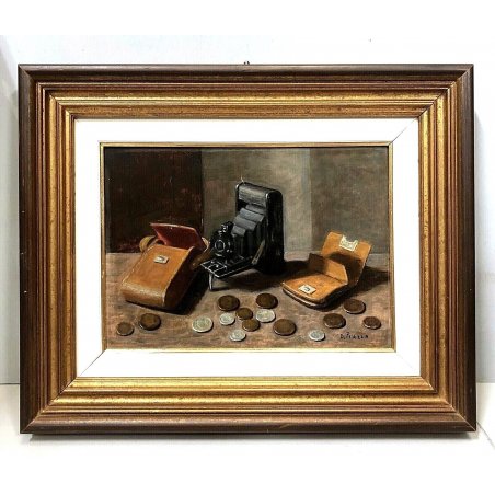 QUADRO DIPINTO OLIO Dario Piazza NATURA MORTA FOTOCAMERA PORTAMONETE MONETA '900