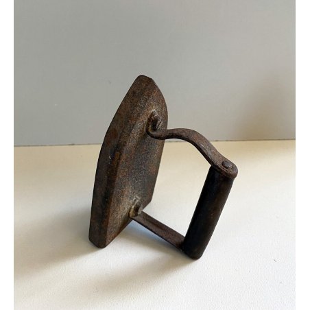 RARO ANTICO FERRO DA STIRO piccolo 6,3x10 cm EPOCA 1800 strumento vecchio 