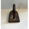 RARO ANTICO FERRO DA STIRO piccolo 6,3x10 cm EPOCA 1800 strumento vecchio 
