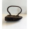 RARO ANTICO FERRO DA STIRO punta rotonda sagoma barca T5F CAPPELLO antique iron