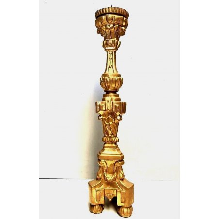 ANTICO CANDELIERE ALTARE TORCERE 1 LUME LEGNO SCOLPITO FOGLIA ORO XIX