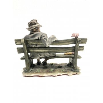 GRANDE SCULTURA CERAMICA BISCUIT Capodimonte FIGURA Vagabondo CLOCHARD PANCA 900