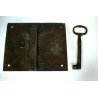 GRANDE RARA ANTICA SERRATURA ferro battuto con CHIAVE '700 DOOR LOCK IRON KEY   