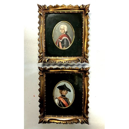 COPPIA DIPINTI MINIATURE OVALI G. Tarenzi RITRATTO GENTILUOMO DONNA ARMATURA 900