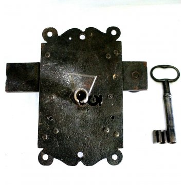 GRANDE RARA ANTICA SERRATURA ferro battuto con CHIAVE 1600 DOOR LOCK IRON KEY   