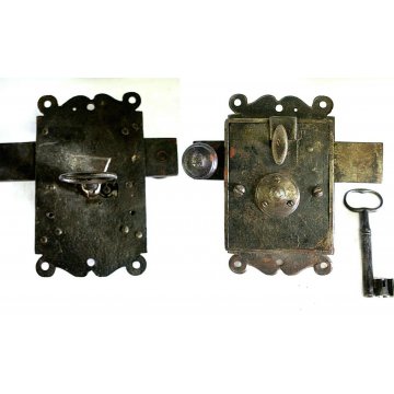 GRANDE RARA ANTICA SERRATURA ferro battuto con CHIAVE 1600 DOOR LOCK IRON KEY   
