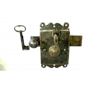 GRANDE RARA ANTICA SERRATURA ferro battuto con CHIAVE 1600 DOOR LOCK IRON KEY   