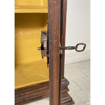 ANTICA  RARA CREDENZA LEGNO NOCE PATINA ORIGINALE MADIA EPOCA 1600 DISPENSA OLD