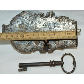 ANTICA SERRATURA ferro battuto CHIAVE 600 FUNZIONANTE SMALL DOOR LOCK IRON KEY  