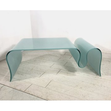 TAVOLINO BASSO CAFFE' VETRO TEMPRATO CURVATO "WAVE"  PORTARIVISTE 60x100x40 ca.