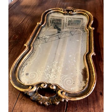ANTICO VASSOIO LEGNO SAGOMATO SPECCHIO DECORO VENEZIANO FOGLIA ORO EPOCA '800