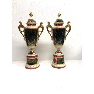 ANTICA COPPIA VASO PORCELLANA COPERCHIO MANICI CHIMERA ORO MEDAGLIONI ISTORIATI