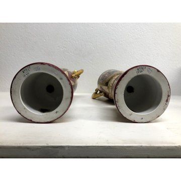ANTICA COPPIA VASO PORCELLANA COPERCHIO MANICI CHIMERA ORO MEDAGLIONI ISTORIATI
