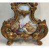 ANTICO OROLOGIO TAVOLO Luigi XV epoca 1900 ceramica SCENA GALANTE stile SEVRES