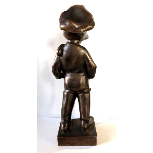 Statua Da Giardino In Pietra | Giovane Normanno Con Cappello | Figura Antigelo Per Esterno
