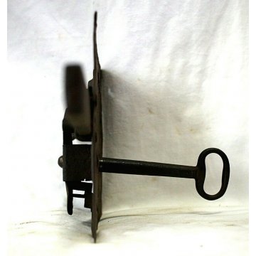 ANTICA SERRATURA ferro battuto CATENACCIO CHIAVE '700 DOOR LOCK IRON KEY OLD  