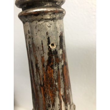 COPPIA ANTICO CANDELABRO TORCERE ALTARE LEGNO DECORO FOGLIA ARGENTO 61,5 cm/h