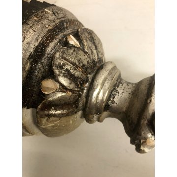 COPPIA ANTICO CANDELABRO TORCERE ALTARE LEGNO DECORO FOGLIA ARGENTO 61,5 cm/h