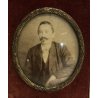 ANTICO PICCOLO QUADRO FOTOGRAFIA RITRATTO UOMO CORNICE LEGNO AVORIOLINA 1889