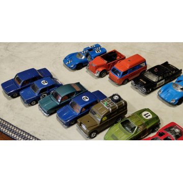 LOTTO 19 pz MACCHININE COLLEZIONE Politoys Mebetoys Mercury Dinky Toys VINTAGE